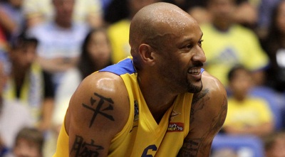 סמית´ (חגי ניזרי)