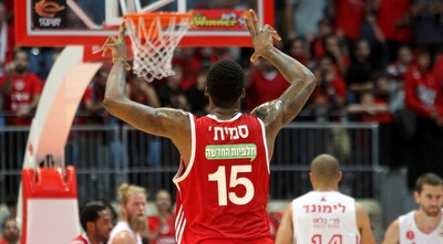 סמית´ אחרי עוד סל (חגי ניזרי)