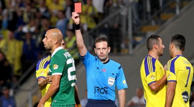 צוצאליץ&acute; מקבל אדום  (רדאד ג&acute;בארה)