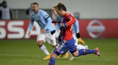 ביברס נאתכו כובש בפנדל