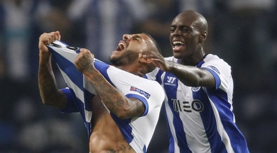 קווארסמה וברונו מרטינס חוגגים (רויטרס) קווארסמה וברונו מרטינס חוגגים (רויטרס)