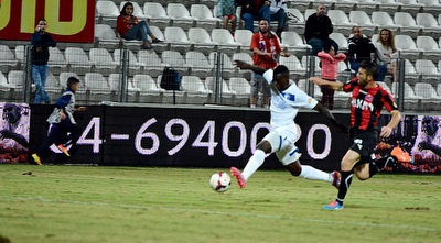 מנגה מול רואש (ניסן עייש)