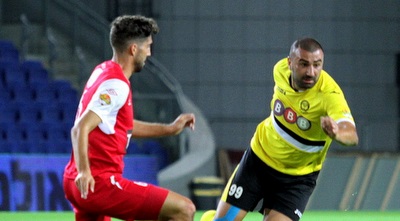 ערן לוי רודף אחרי הכדור (יניב גונן)