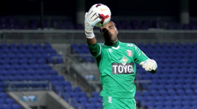 קדניל משתלט על הכדור (יניב גונן) קדניל משתלט על הכדור (יניב גונן)