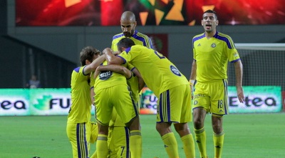 שחקני מכבי חוגגים (יניב גונן)