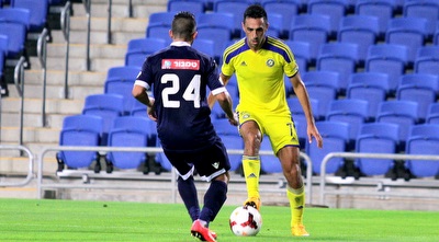 זהבי עם הכדור (יניב גונן)