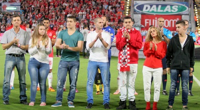 טקס לזכרו של אי´צה מנחם (משה חרמון) טקס לזכרו של אי´צה מנחם (משה חרמון)