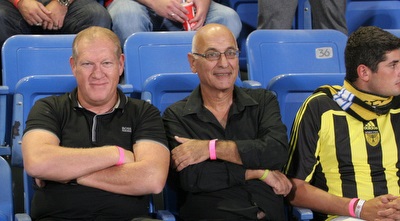 אריה אלטר ביציע (משה חרמון) אריה אלטר ביציע (משה חרמון)