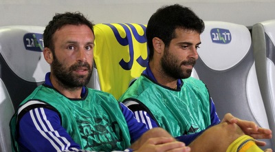 בן בסט ופריצה על הספסל (רדאד ג´בארה) בן בסט ופריצה על הספסל (רדאד ג´בארה)