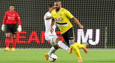 ערן לוי עוקף את חסן אבו זייד (רדאד ג´בארה)