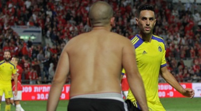 זהבי והאוהד (יניב גונן) זהבי והאוהד (יניב גונן)