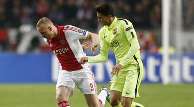 מארק בארטרה נאבק בקולביין סיגתורסון (רויטרס) מארק בארטרה נאבק בקולביין סיגתורסון (רויטרס)