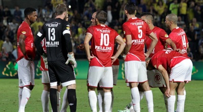 שחקני הפועל ת&qout;א (יניב גונן)