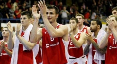 הכוכב האדום חוגגים ניצחון מדהים הכוכב האדום חוגגים ניצחון מדהים