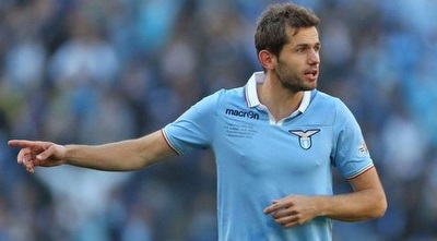 לוליץ´ במדי לאציו בליגה האיטלקית