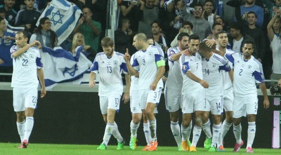 נבחרת ישראל חוגגת (עמית מצפה)