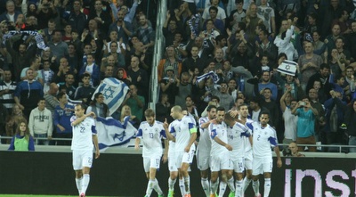 נבחרת ישראל חוגגת (עמית מצפה)