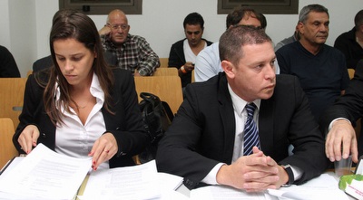 עו&qout;ד מורן מאירי ועו&qout;ד יעל מרגלית (רדאד ג´בארה) עו&qout;ד מורן מאירי ועו&qout;ד יעל מרגלית (רדאד ג´בארה)