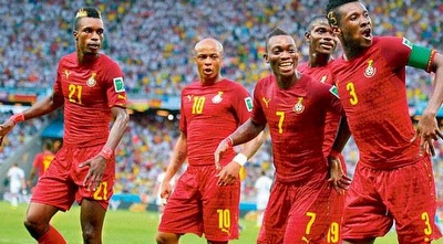 שחקני גאנה חוגגים העפלה שחקני גאנה חוגגים העפלה