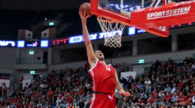 גרין עולה לסל (אורן בן חקון)