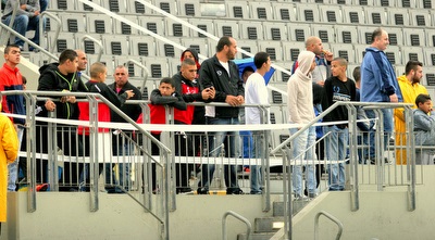 אוהדי בני לוד (משה חרמון) אוהדי בני לוד (משה חרמון)