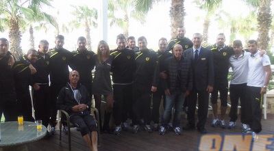 שחקני בית&qout;ר י-ם במלון רימונים, חוף התמרים ,עכו (טל פריד) 