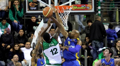 טיוס חוסם את אלן (יניב גונן) טיוס חוסם את אלן (יניב גונן)