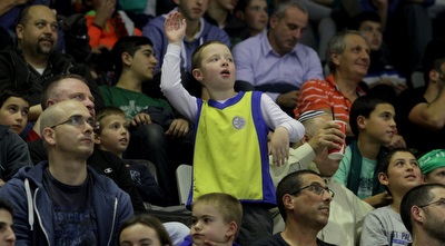 אוהדי מכבי ת&qout;א (יניב גונן) אוהדי מכבי ת&qout;א (יניב גונן)