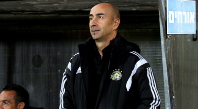 פאקו אייסטרן (יניב גונן)