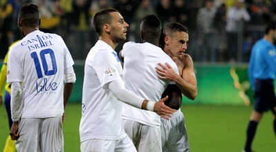 שחקני ק&qout;ש חוגגים בסיום (יניב גונן)