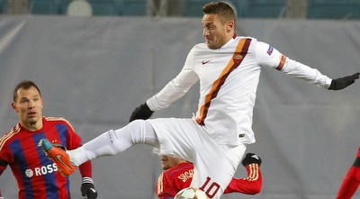 פרנצ´סקו טוטי מרחף (רויטרס) פרנצ´סקו טוטי מרחף (רויטרס)