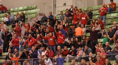 אוהדי הפועל ת&qout;א (נעם מורנו) אוהדי הפועל ת&qout;א (נעם מורנו)