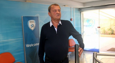 איזי שירצקי (רדאד ג´בארה)