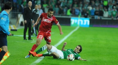 יוסי בניון עוצר את הפועל (עמרי שטיין)