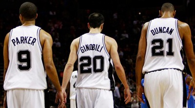 מבט נוסף על השלישייה הקסומה