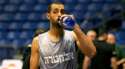 בראיין רנדל (משה חרמון)