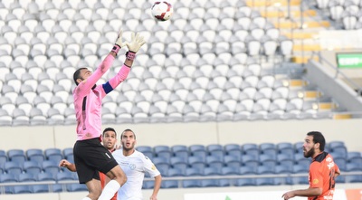 איבגי יוצא לכדור (נעם מורנו) איבגי יוצא לכדור (נעם מורנו)