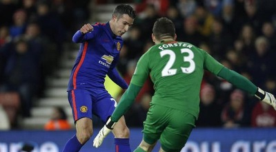 ואן פרסי לא נכשל מול פורסטר (מערכת ONE)