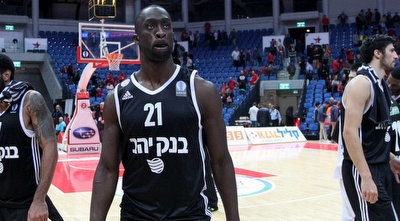 פופס מנסה בונסו מאוכזב. ומה עם סגירה בריבאונד? (אורן בן חקון)