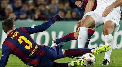 פיקה מכשיל את זלאטן (רויטרס)