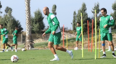 צוצאליץ´ ובניון (עמית מצפה)