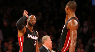 כריס בוש ודוויין ווייד חוגגים. ניצחון חשוב (רויטרס) כריס בוש ודוויין ווייד חוגגים. ניצחון חשוב (רויטרס)