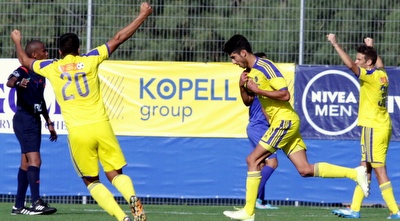 שחקני מכבי חוגגים (יניב גונן) שחקני מכבי חוגגים (יניב גונן)