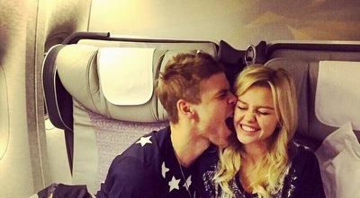 קוקורין ובת זוגו (מערכת ONE) קוקורין ובת זוגו (מערכת ONE)