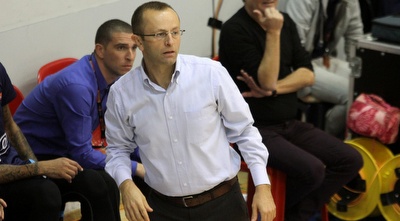 דן שמיר (חגי ניזרי)