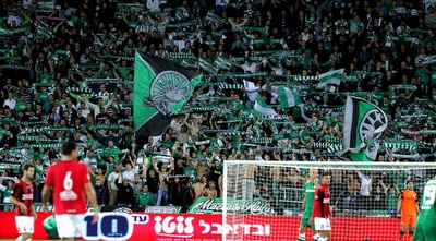 אוהדי מכבי חיפה (יניב גונן) אוהדי מכבי חיפה (יניב גונן)