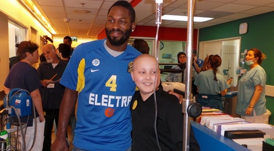 פארגו מבקר בשניידר (משה חרמון)