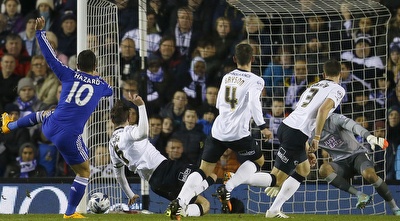 אדן הזאר מכניע את לי גרנט (רויטרס)