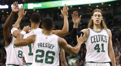 שחקני בוסטון חוגגים (רויטרס)