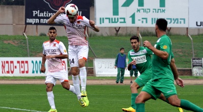 צרויה נוגח למשקוף (יניב גונן) צרויה נוגח למשקוף (יניב גונן)